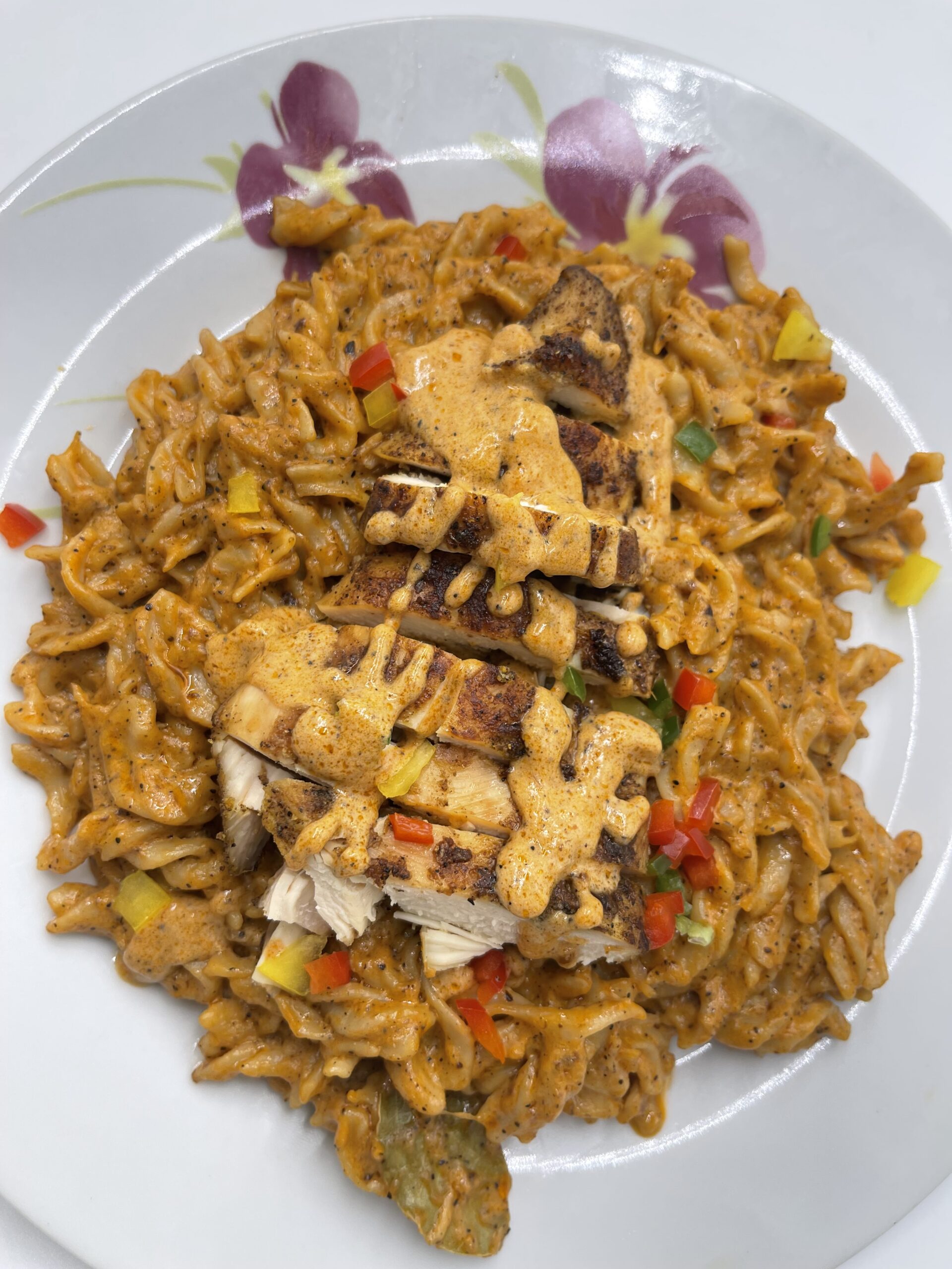 Fusilli Crémeux au Poulet Doré