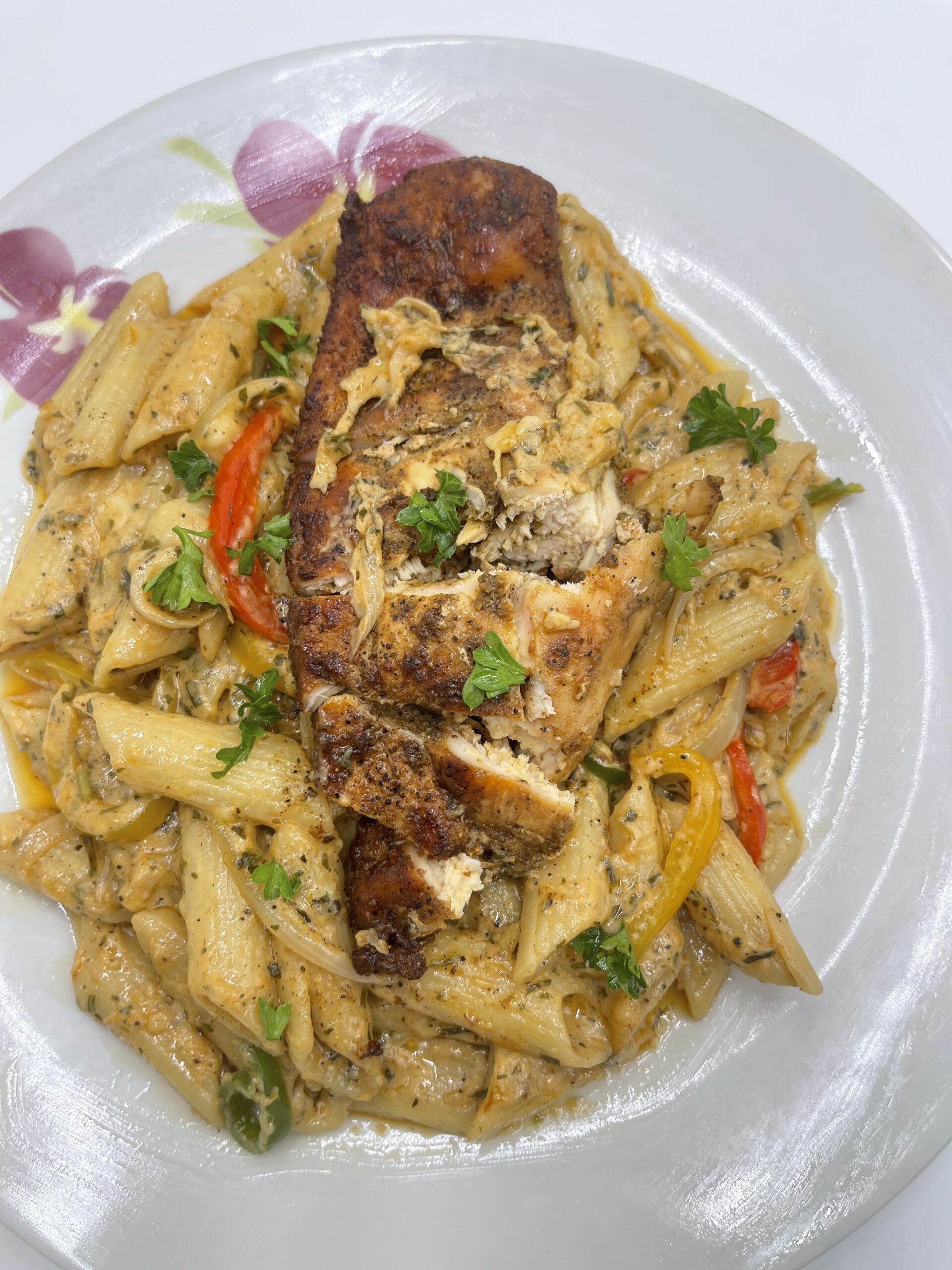 Cajun Teranga – Penne Crémeuse au Poulet